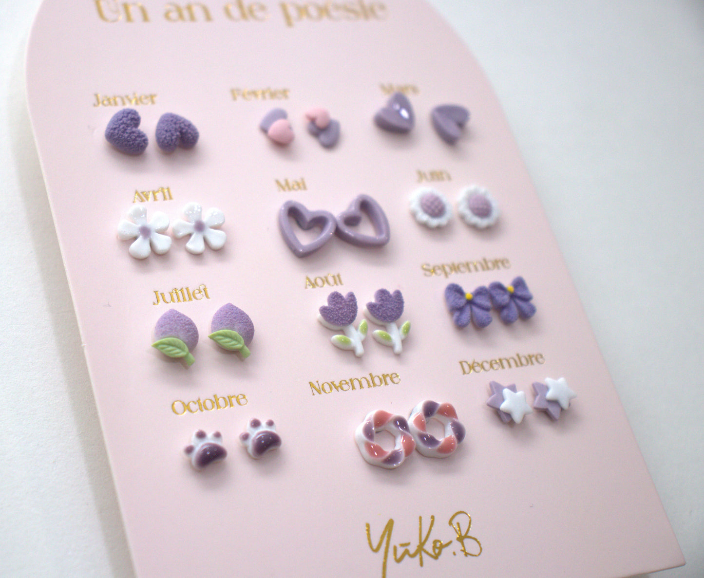 Ensemble de 12 paires de boucles d'oreilles thème violet