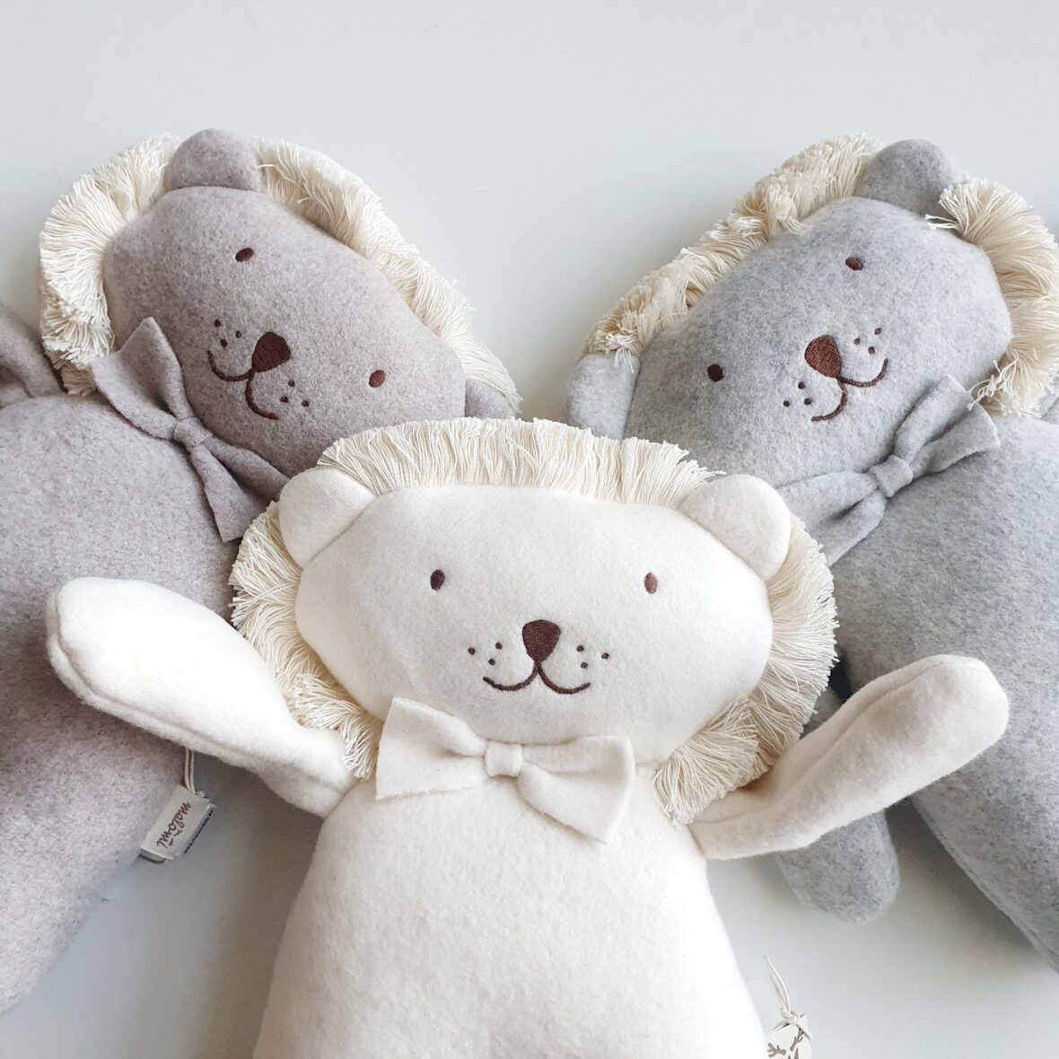 Peluche Lion GRIS