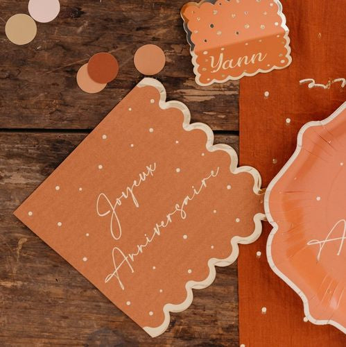 16 Serviettes "Joyeux Anniversaire" Jolis Pois Papier Terracotta et Or -60% DESTOCKAGE